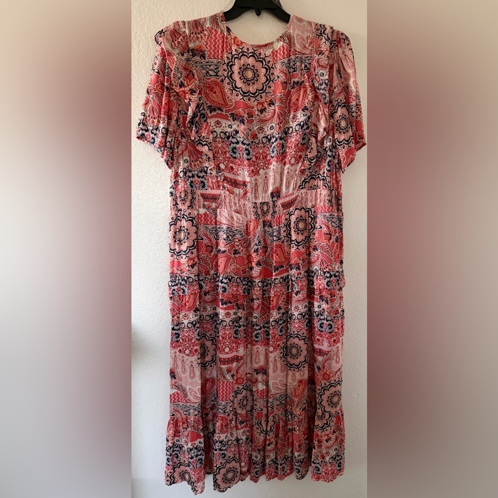 Nurture By Westbound Chic Floral Midi Dress in Size-2X - Picture 4 of 11